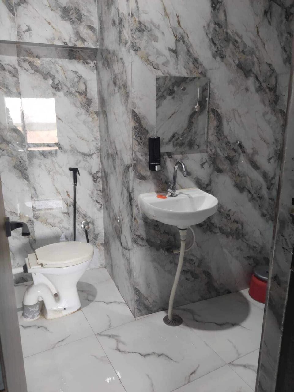 Comfort Shared Dormitory, Women only, Balcony, Lake View | Bathroom | Free toiletries, soap