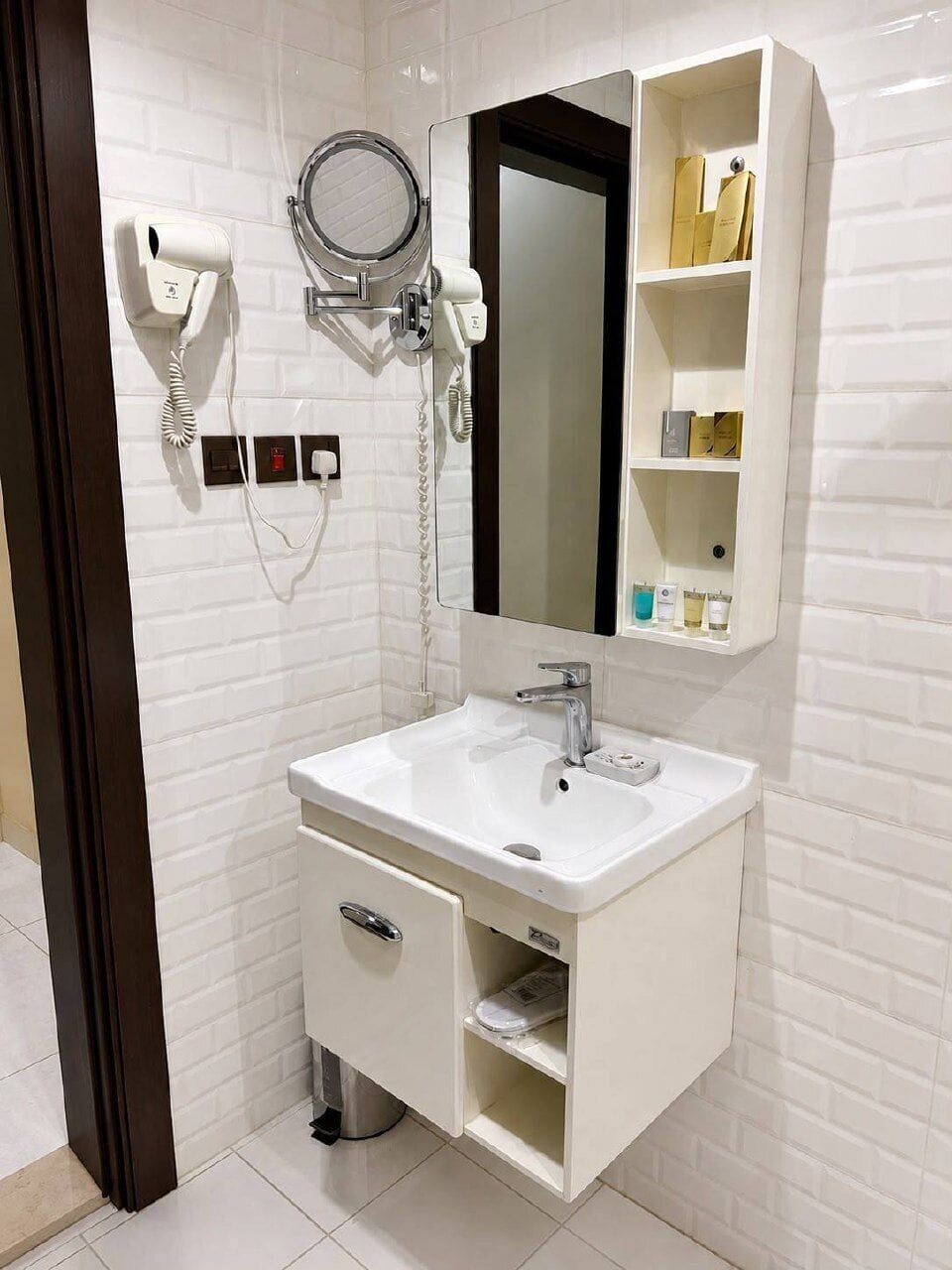Separate tub and shower, hair dryer, slippers, bidet