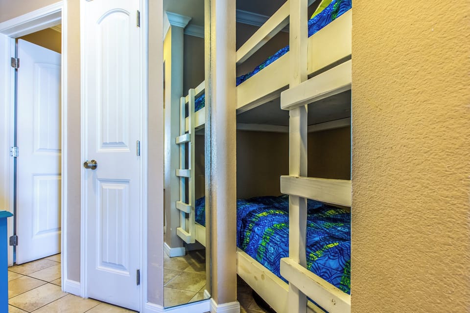 Twin Bunk beds
