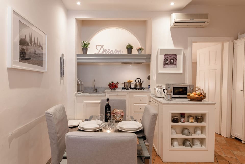 Apartment (1 Bedroom) | Interior