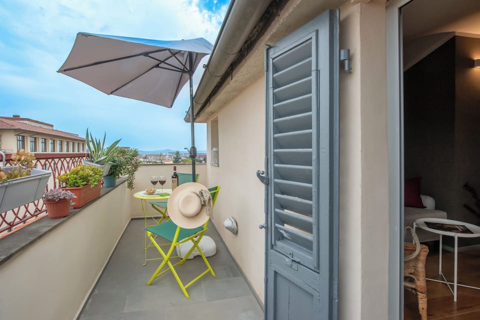 Apartment (1 Bedroom) | Balcony