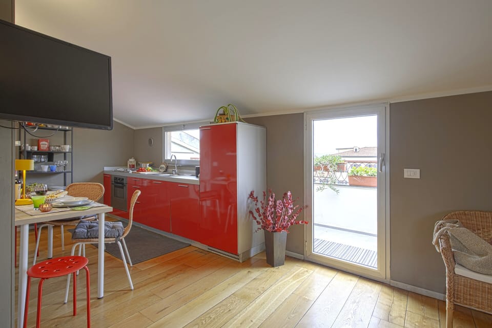 Apartment (1 Bedroom) | Private kitchenette | Oven, espresso maker, electric kettle