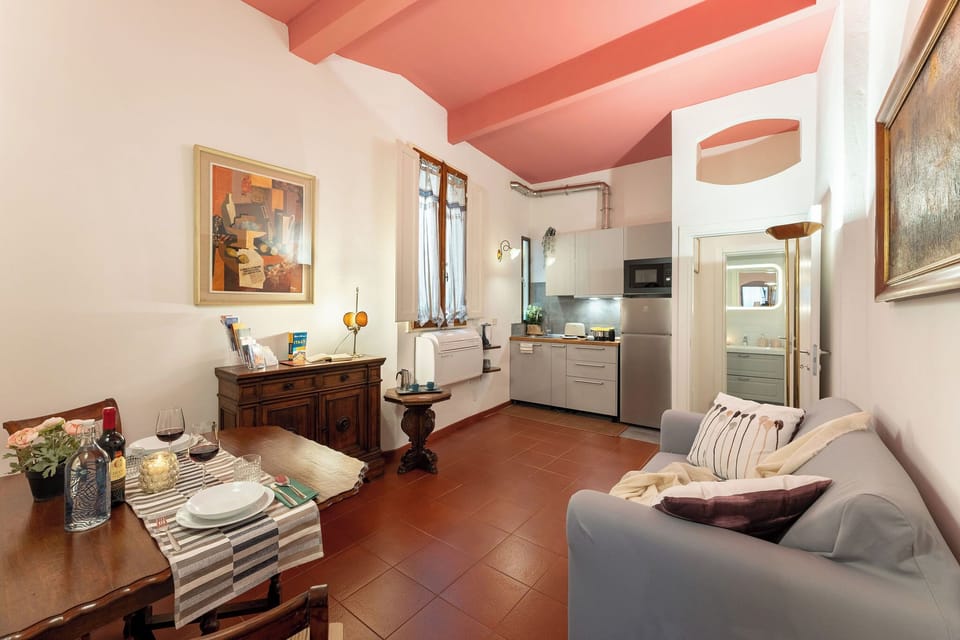 Apartment (1 Bedroom) | Living area | TV