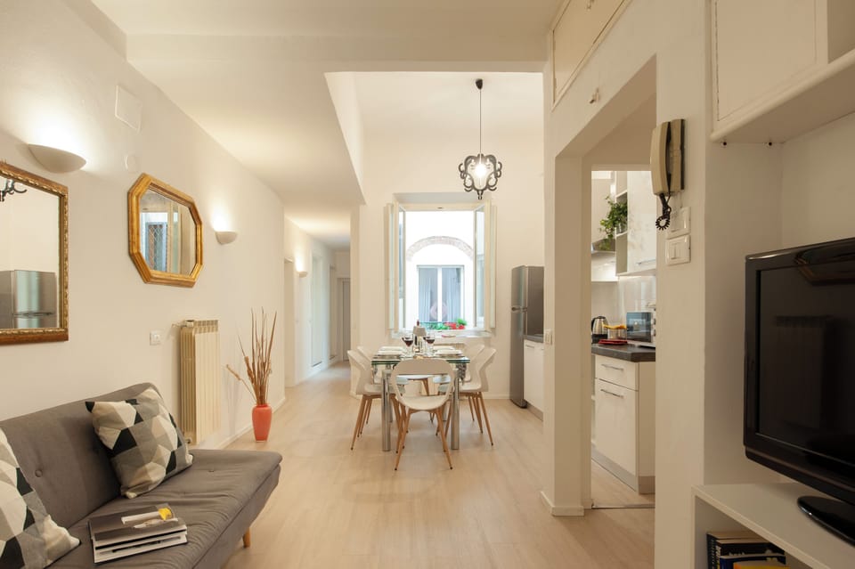 Apartment (3 Bedrooms) | Living area | 32-inch TV with cable channels