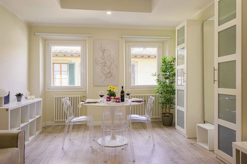 Apartment (1 Bedroom) | Living area | 32-inch TV with cable channels