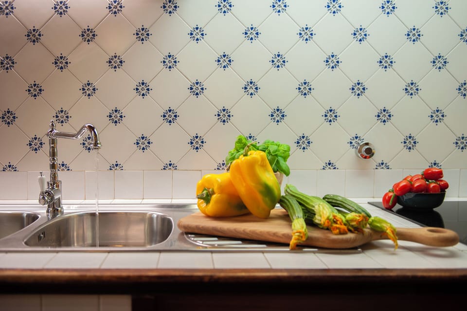 Apartment (2 Bedrooms) | Private kitchenette | Microwave, oven, espresso maker, electric kettle