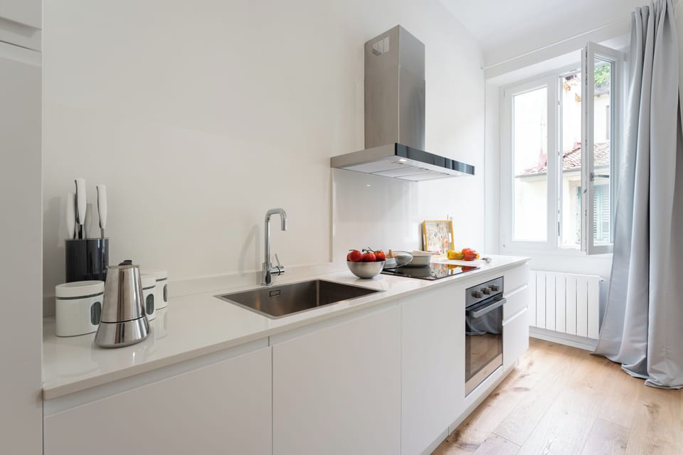 Apartment (3 Bedrooms) | Private kitchenette | Microwave, oven, espresso maker, electric kettle