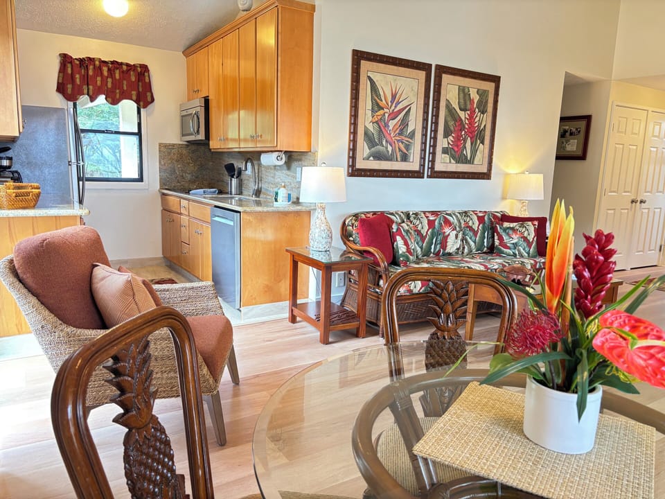 Makani A Kai B1- Living Room and Dining Room