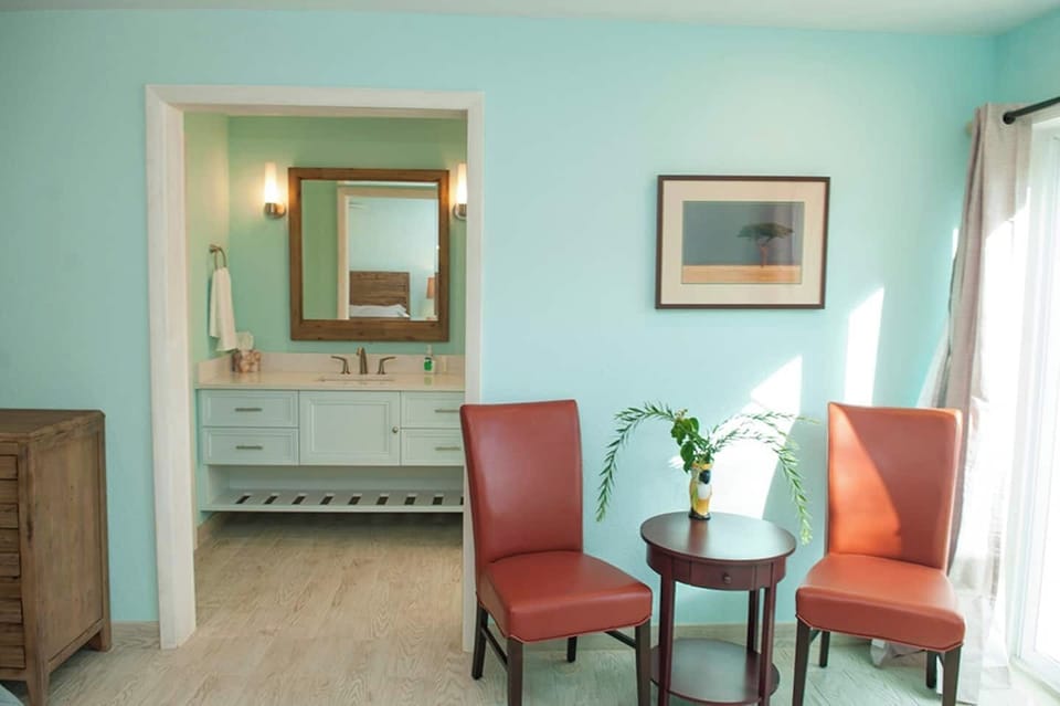 Bedroom 1 Sitting Area