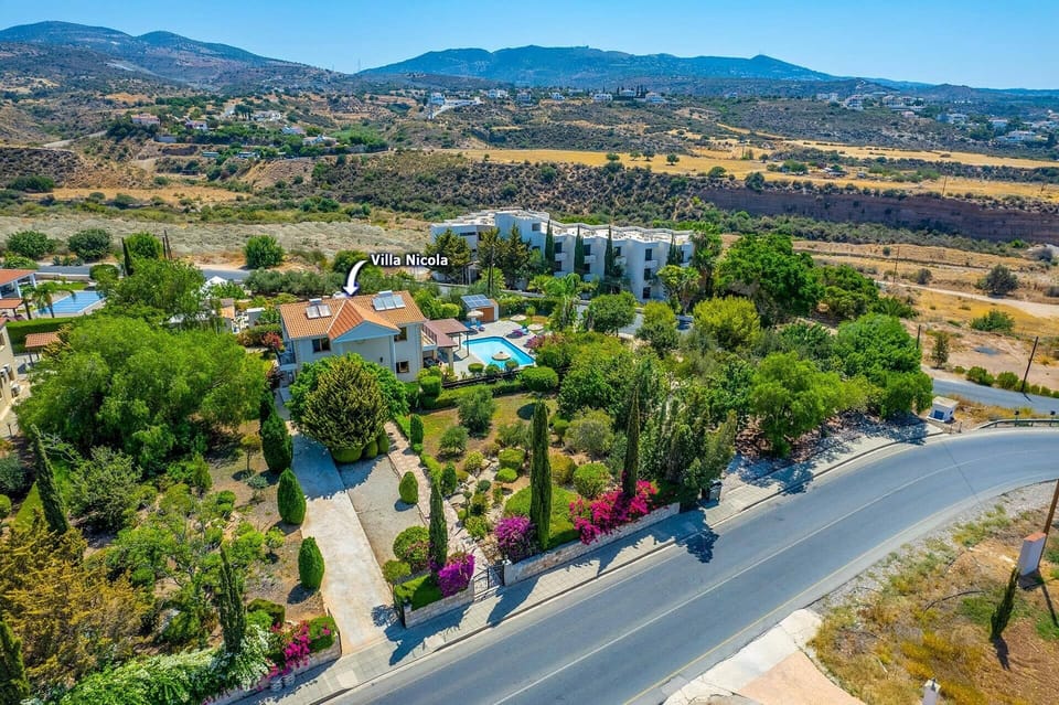 Villa Nicola image