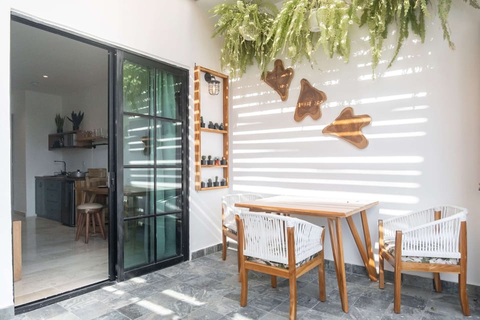Furnished and cozy balcony
