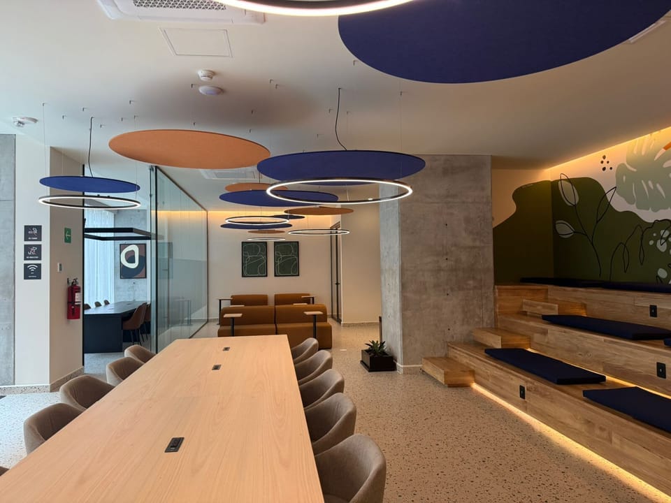 Creative Meeting & Work Area
