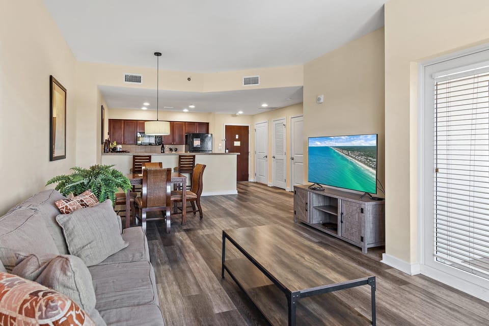 Condo, 1 King Bed with Sofa bed (Luau II 6930) | Living area