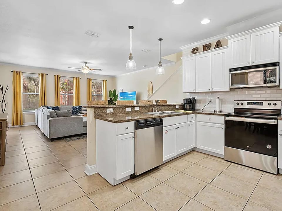 House, Multiple Beds (Just for Fun II) | Private kitchen