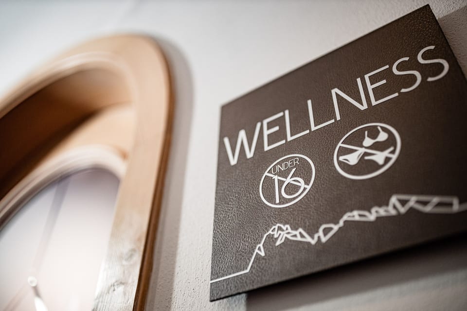 Sauna, Turkish bath, sports massages, 1 treatment room