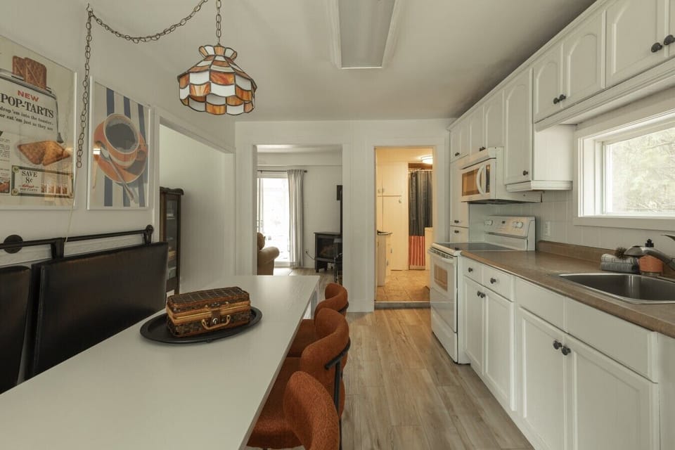 kitchen & dining