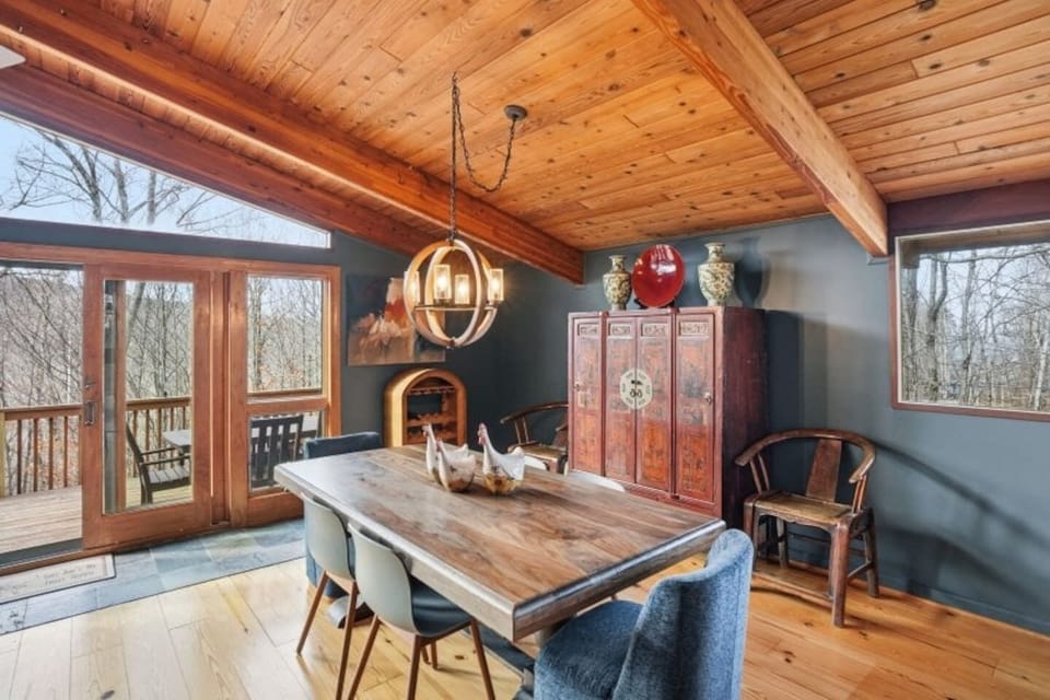 Dining Room area