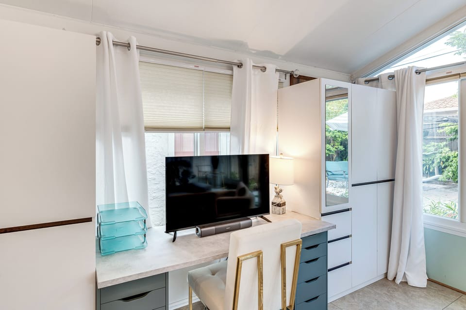 Florida Room | Access From Bedroom 2