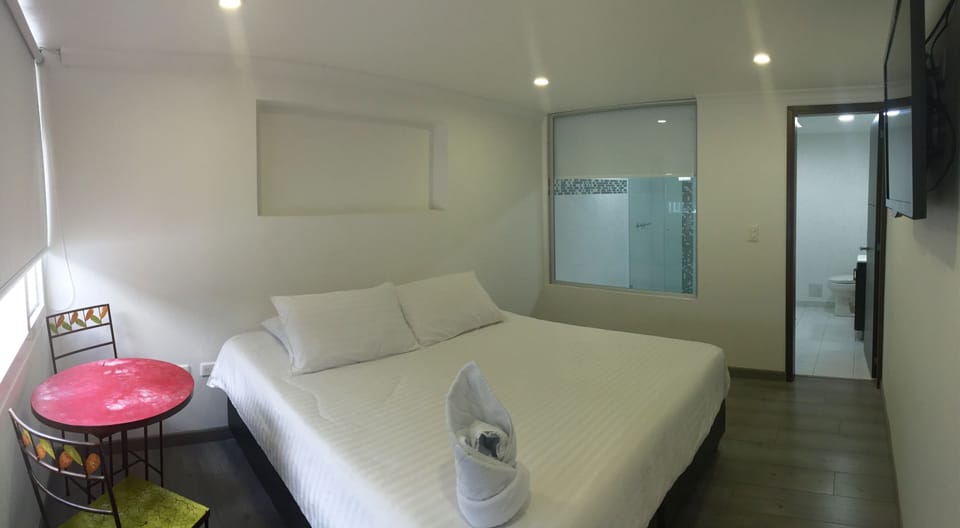 In-room safe, desk, iron/ironing board, free WiFi