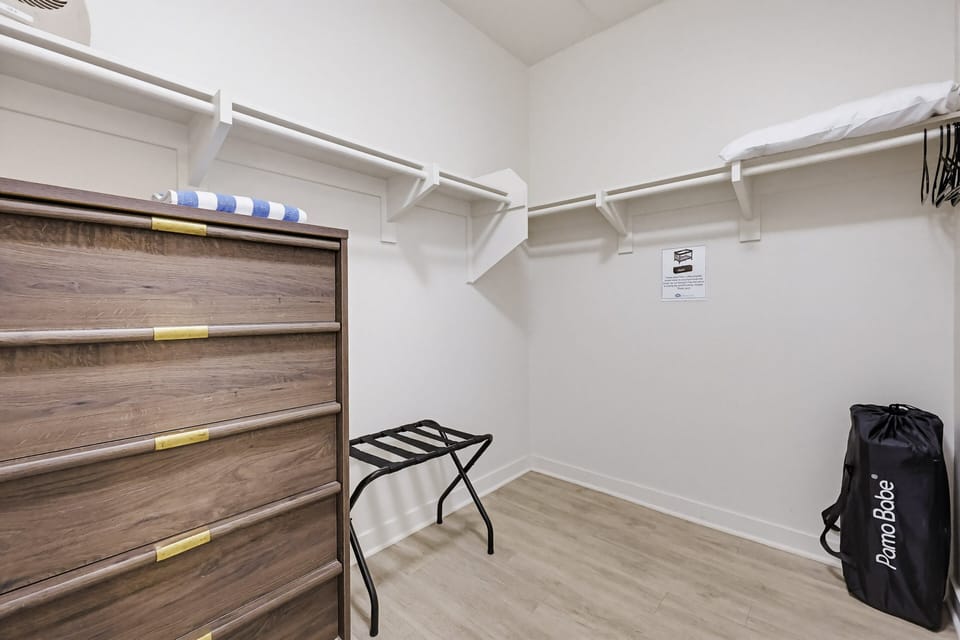 Condo, Multiple Beds, Balcony, Ocean View | Interior