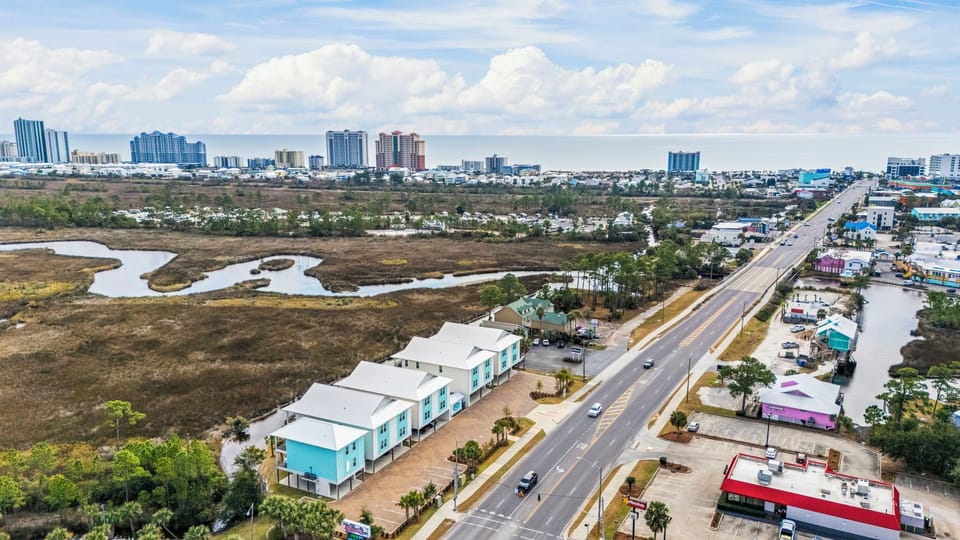 Exterior Bayou and City View