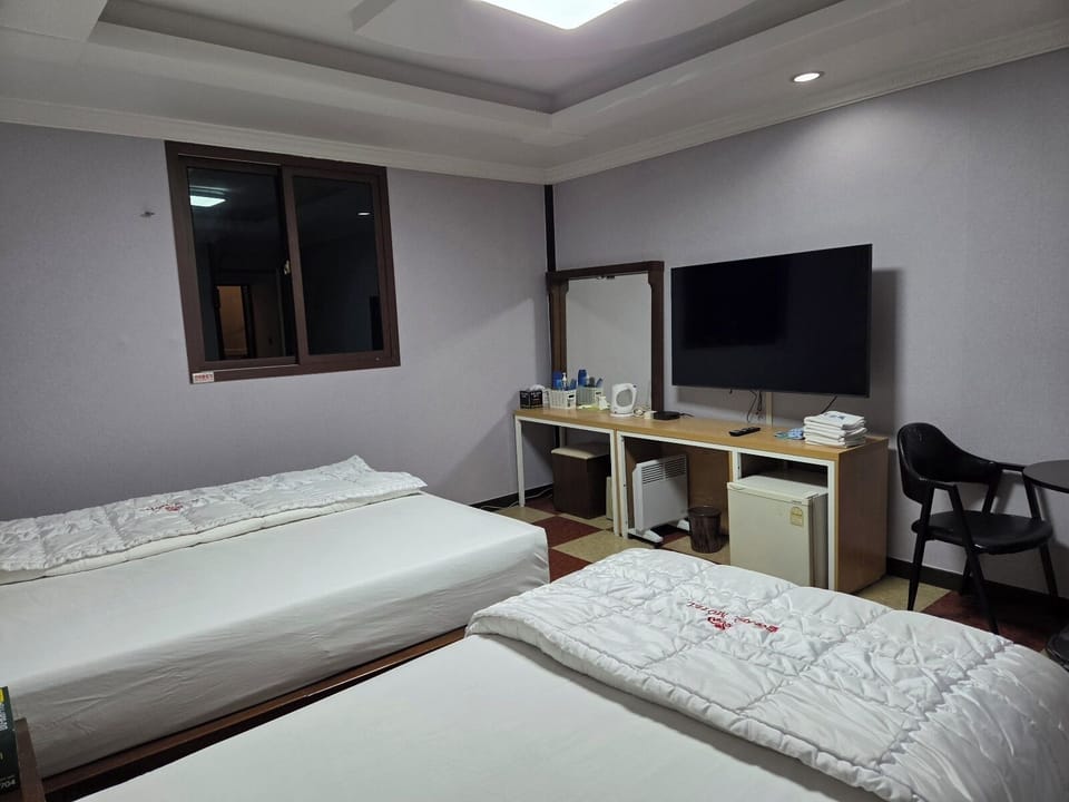 Classic Double Room | Free WiFi