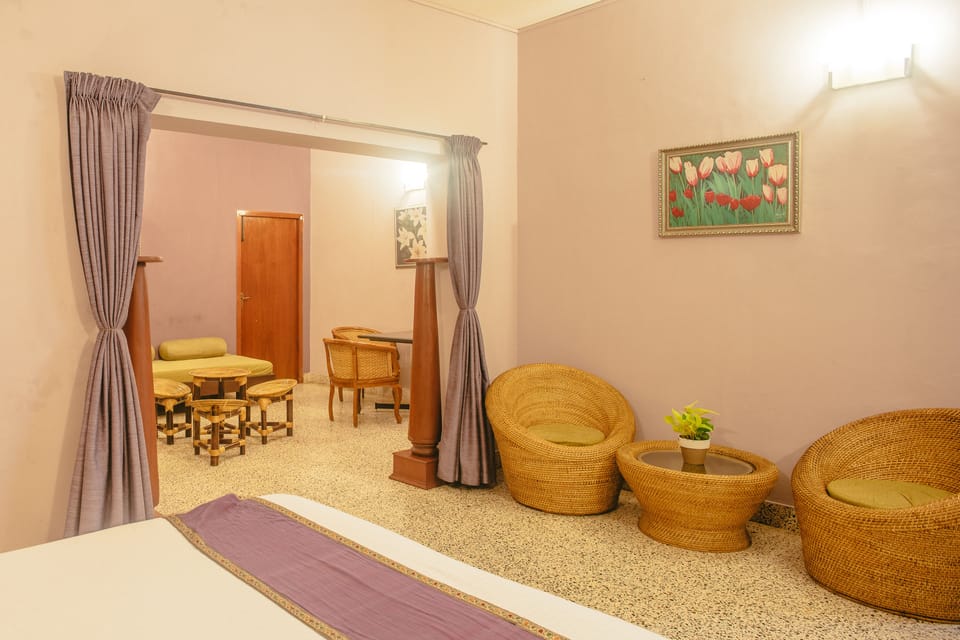 Superior Main | Living area