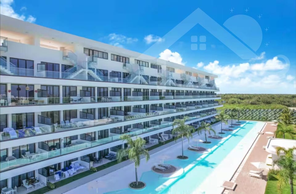 Aqua Poolside Serenity  Pool  & Golf  2B Cana Bay (3011)