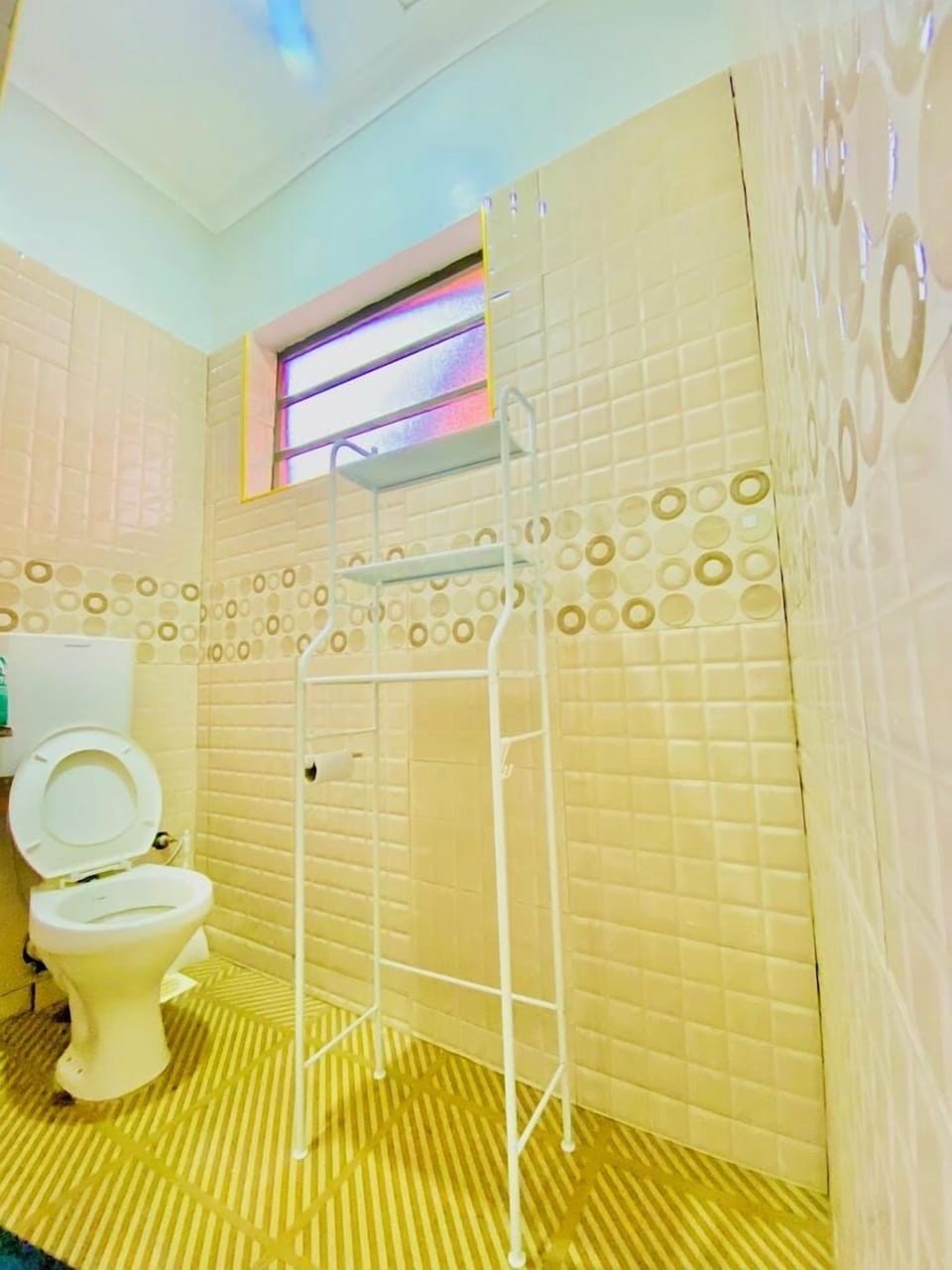 Deluxe Single Room | Bathroom | Shower, slippers, towels, soap
