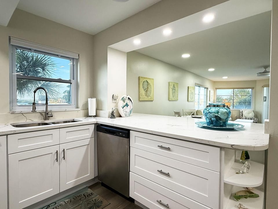 Siesta Harbor 2BR – 55+ Pool, Hot Tub & Beach (6353)