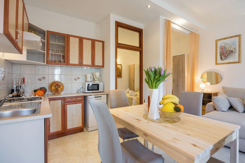 Kitchen and dining area