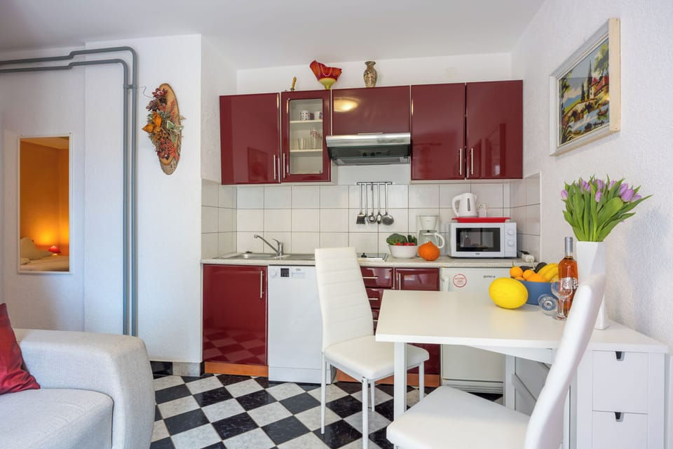 Kitchen and dining area