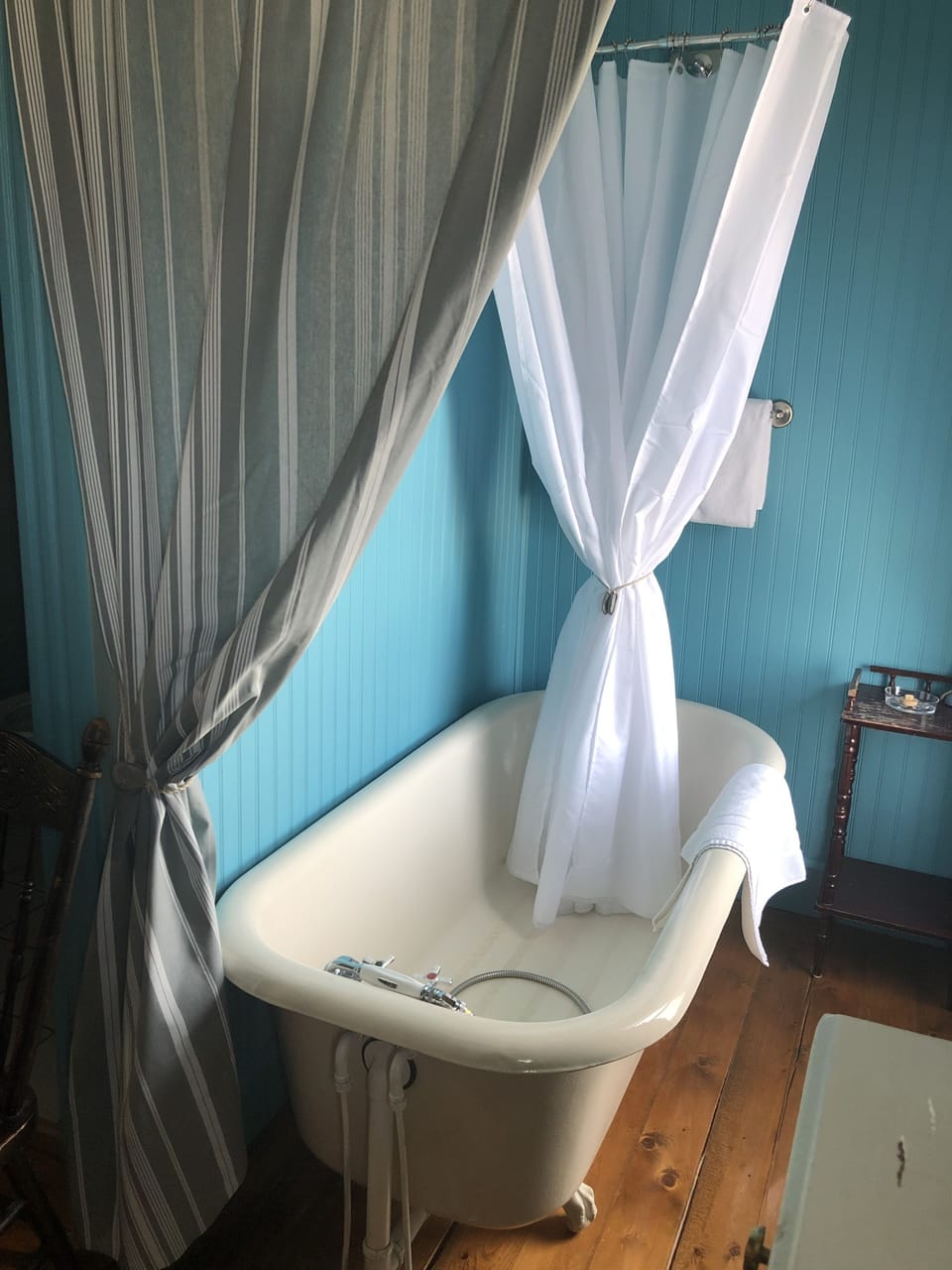 Traditional Room (D'Anjou) | Premium bedding, iron/ironing board, free WiFi, bed sheets