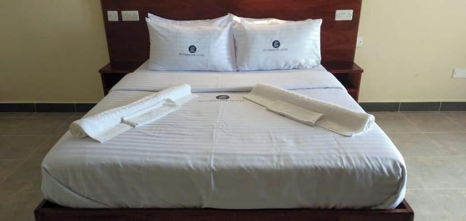 Deluxe Single Room, City View | Free WiFi, bed sheets