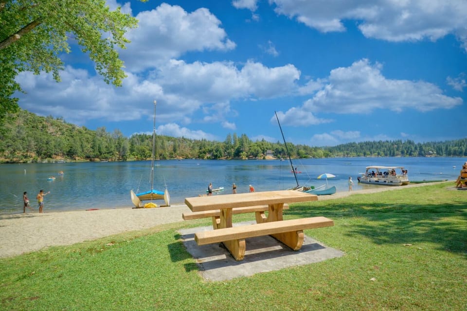 Private Pine Mountain Lake beach access for swimming and kayaking