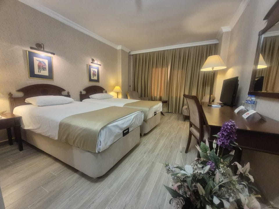 In-room safe, desk, laptop workspace, free WiFi