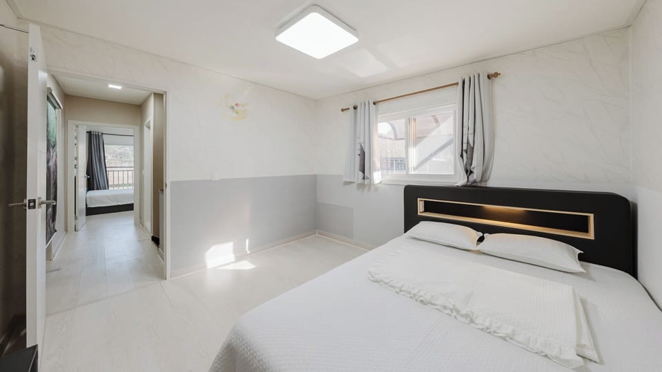 Basic Room, 3 Bedrooms (Byeolsaem Private House) | 3 bedrooms, WiFi (free)