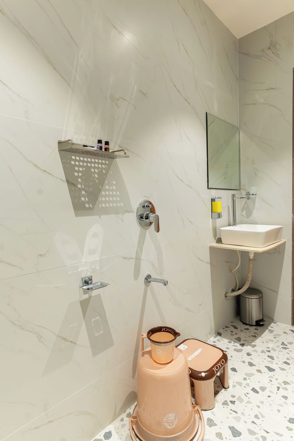 Premium Room | Bathroom | Shower, free toiletries, towels