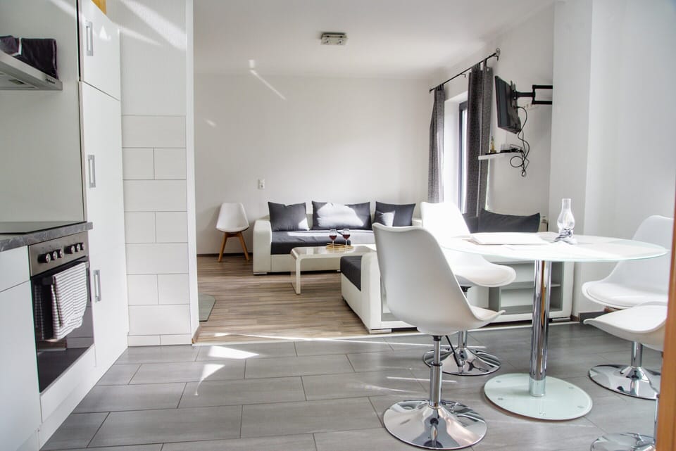 Apartment | Dining