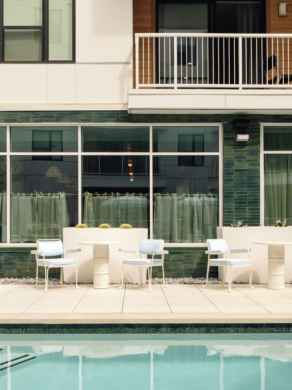 Resort-pool lounge area.