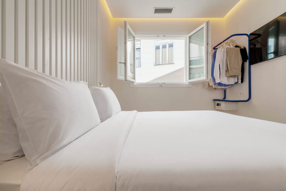 Superior Double Room | In-room safe, blackout drapes, soundproofing, free WiFi