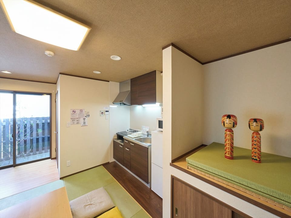 Basic Apartment | Living area | LCD TV
