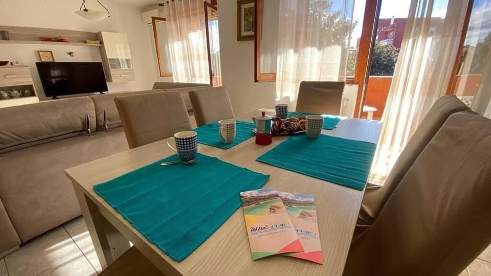 Apartment | Dining