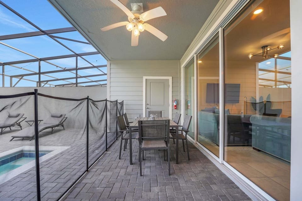 Townhome, 5 Bedrooms | Outdoor dining