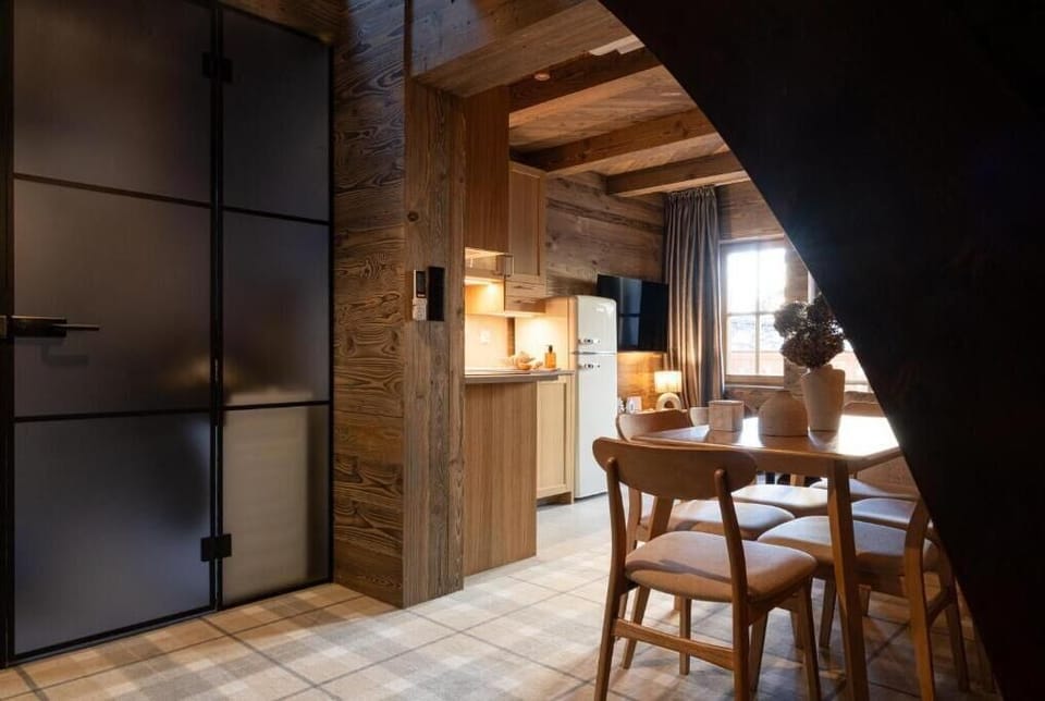 Deluxe Apartment, Balcony, City View | Private kitchen | Coffee/tea maker, electric kettle