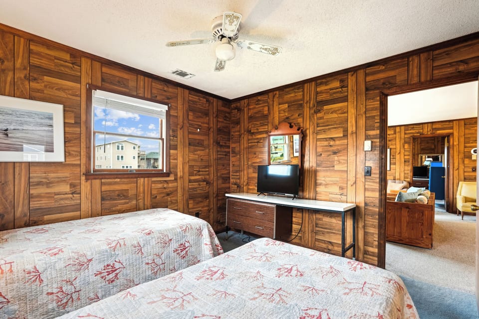 Main Level,Bedroom,
