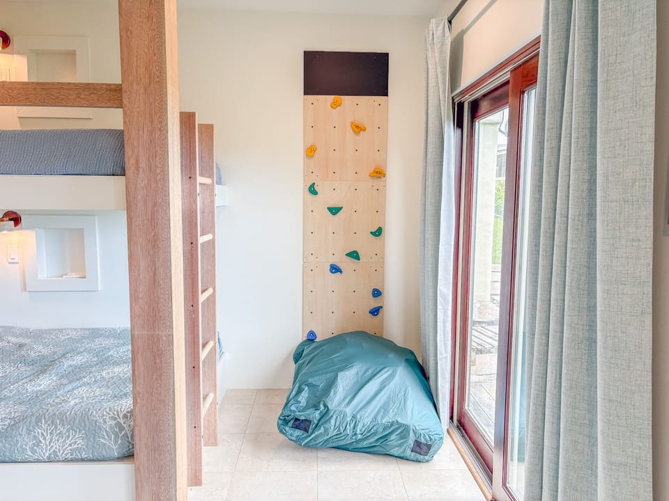 Bedroom 6: Climbing Wall with Crash Pad!