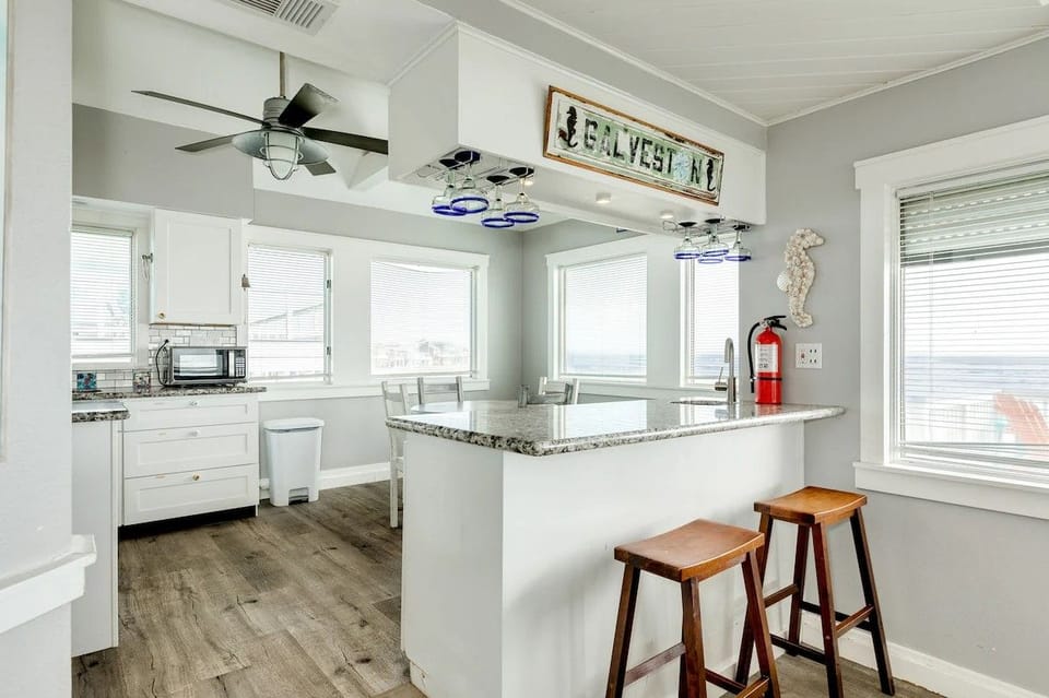 House (4 Bedrooms) | Property amenity