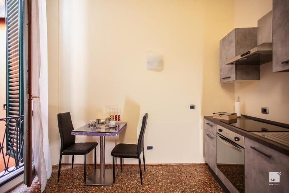 Apartment, City View | Private kitchen | Espresso maker, electric kettle