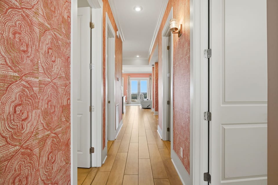Summer Breeze-Hallway View